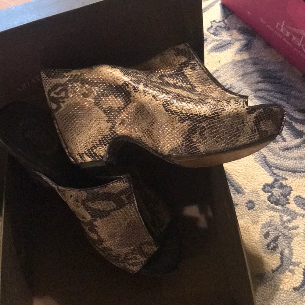 Ariat Summerside platform shoes